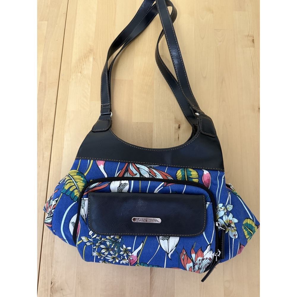 Jaclyn Smith Floral Shoulder Bag in perfect condition! F19